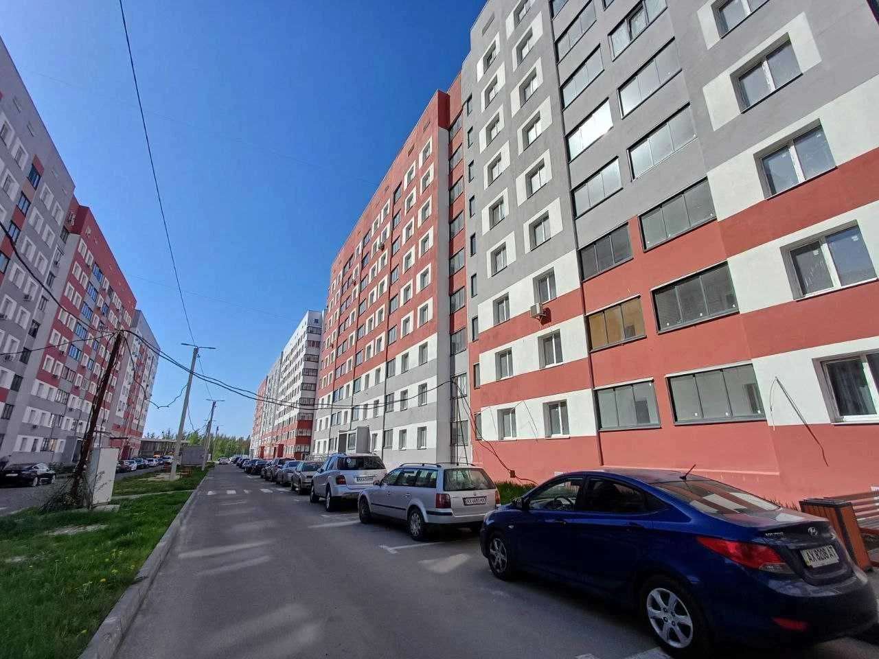URGENT! OCCUPIED HOUSE! 1-room apartment in Hydropark residential complex