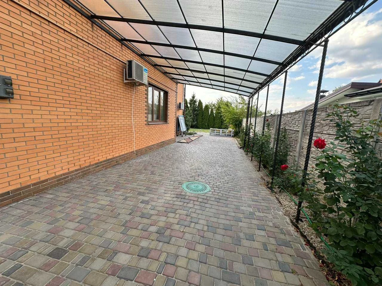 Продається Чудовий Дім 250 м² селище Кірова Академіка Павлова