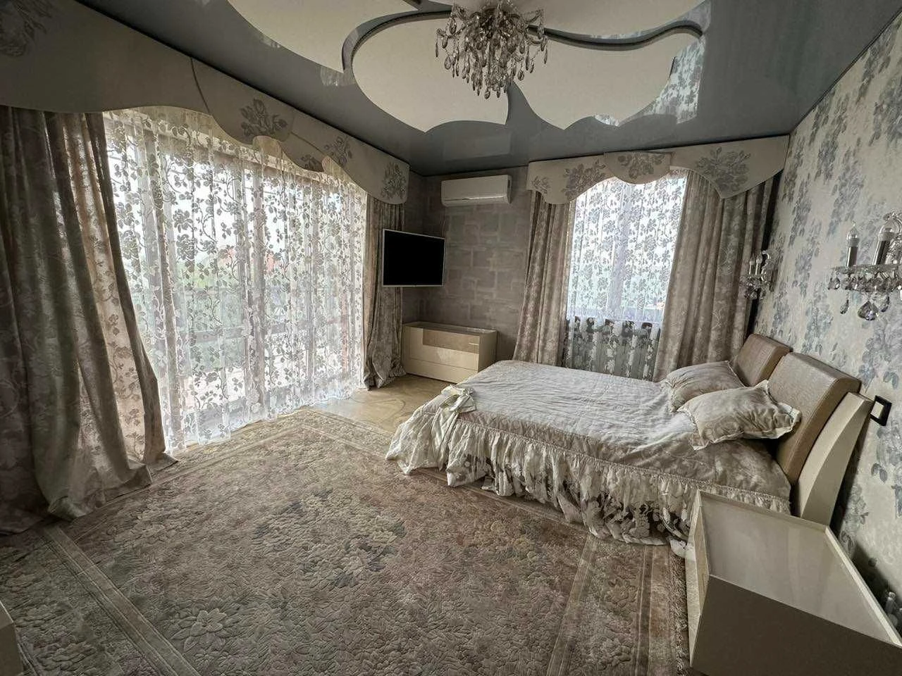 Продається Чудовий Дім 250 м² селище Кірова Академіка Павлова