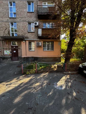 Продаж 1-кімнатного житла Оболонський район, вул. Сокальська