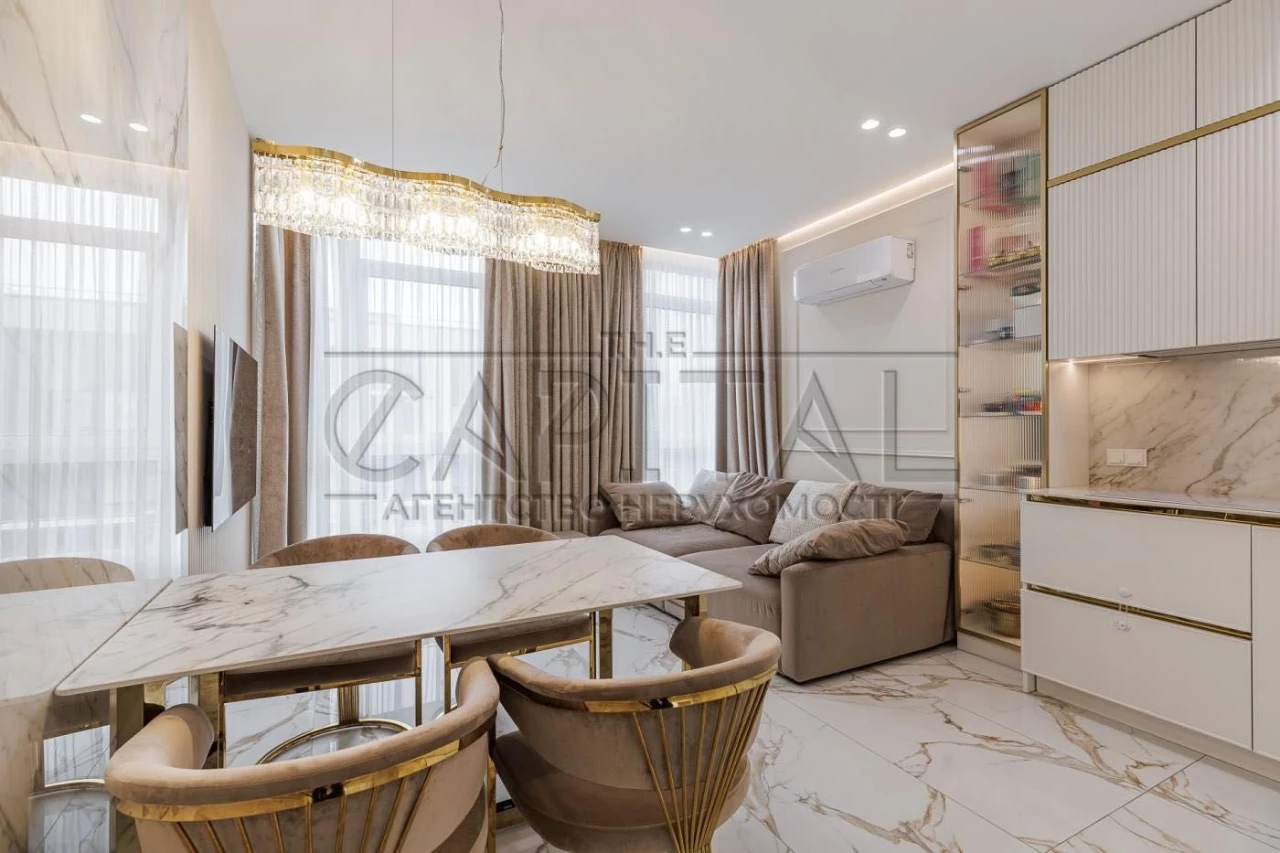 Generator / Sale of a designer 2-room apartment in the "Francouzsky Kvartal 2" residential complex