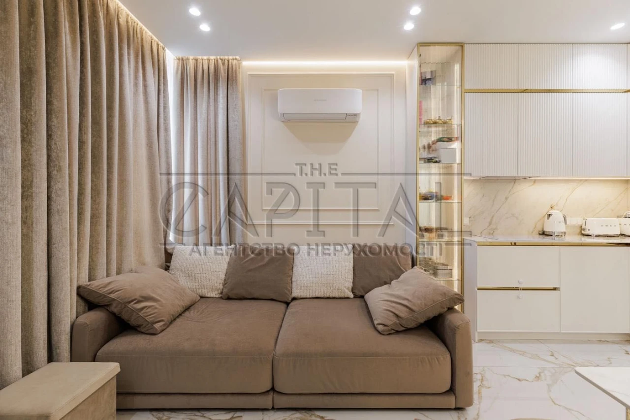 Generator / Sale of a designer 2-room apartment in the "Francouzsky Kvartal 2" residential complex