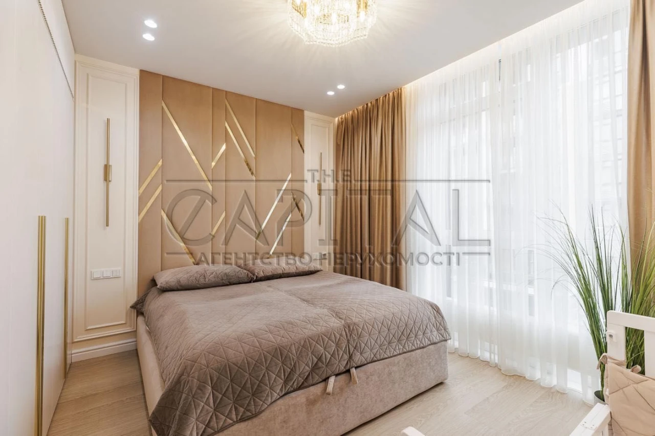Generator / Sale of a designer 2-room apartment in the "Francouzsky Kvartal 2" residential complex
