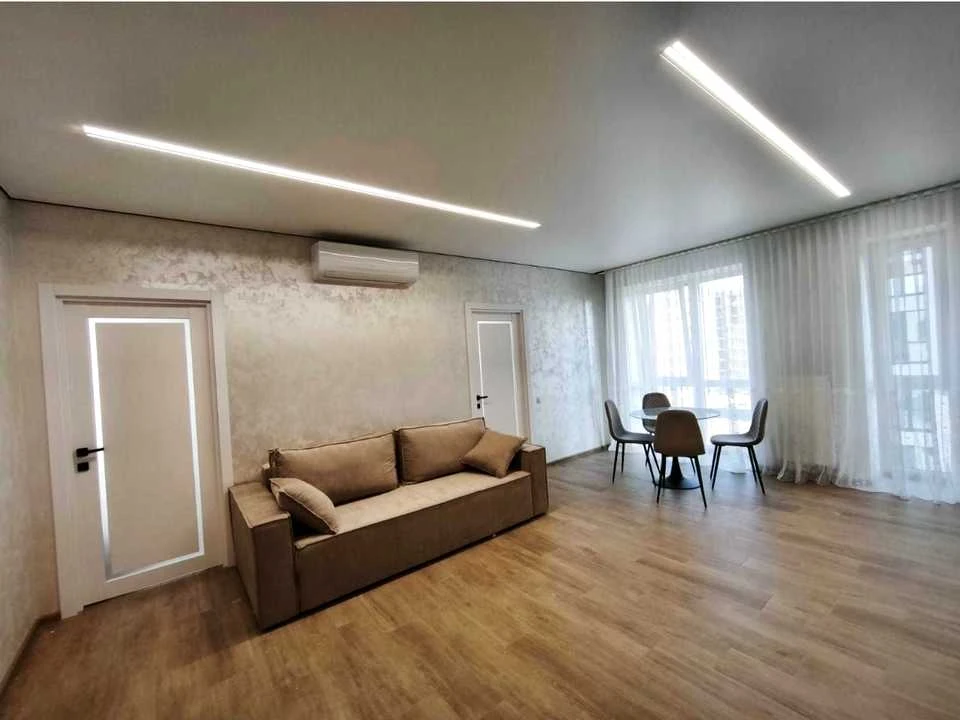 Apartment. Uzhhorod, Boris Tlekhasa St.
