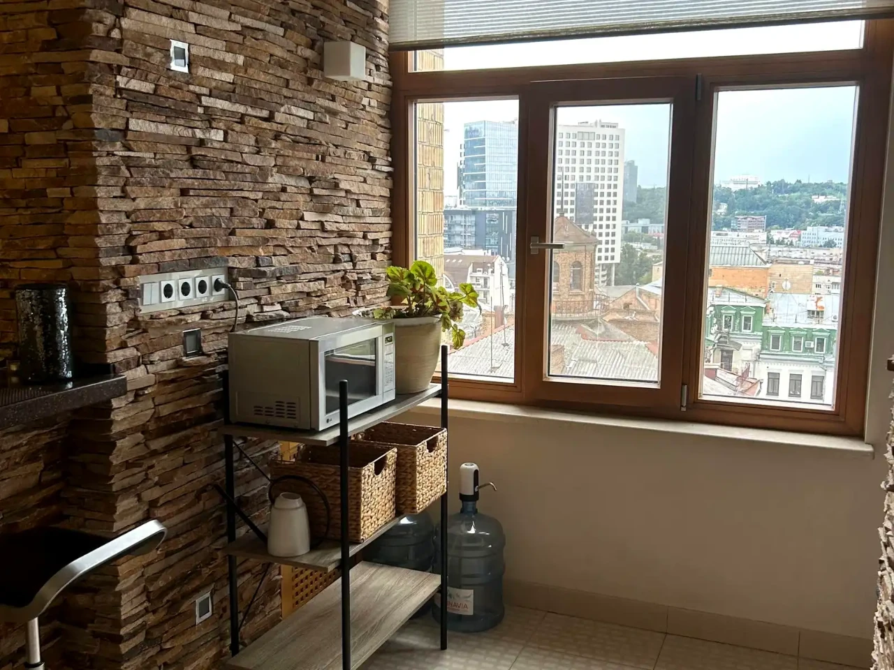 Rent 3-room apartment 77 sq m, 9th floor