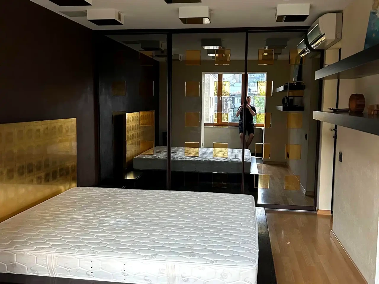 Rent 3-room apartment 77 sq m, 9th floor
