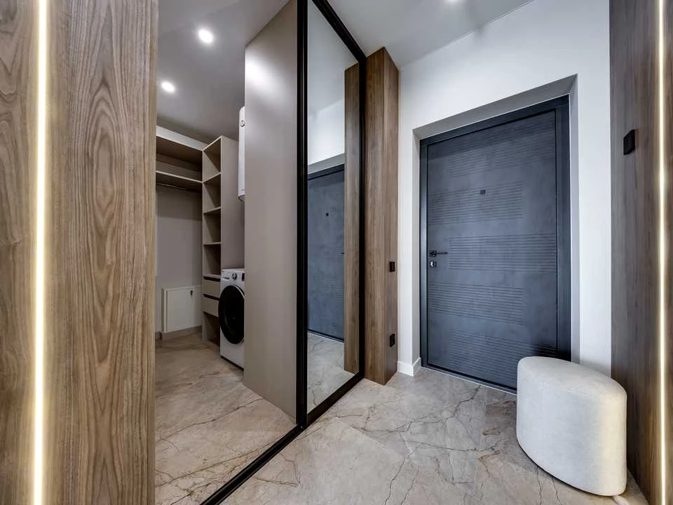 Apartment. Kulparkivska st.