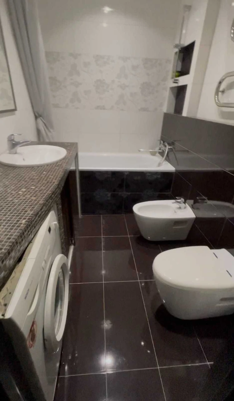 For Sale New Building Salto ul. Traktorostroitel' 3-room apartment