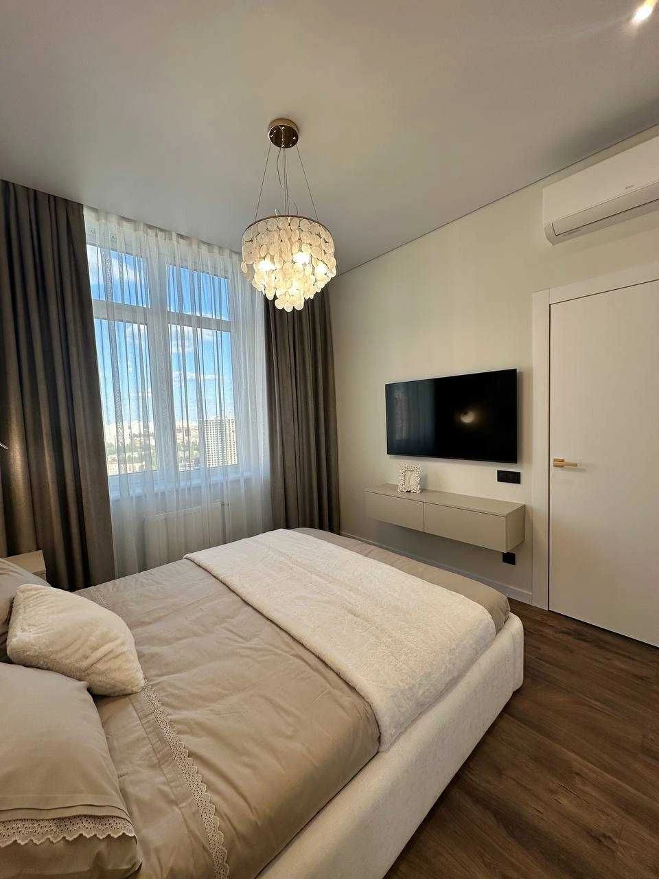 1квартира 42 м.кв PREMIUM ремонт KADORR City на Краснова