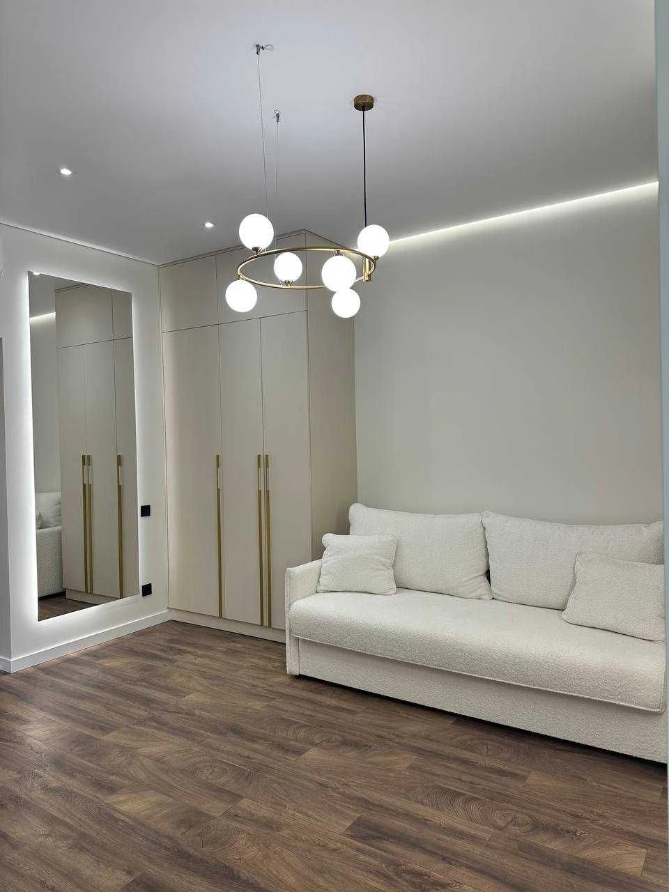 1квартира 42 м.кв PREMIUM ремонт KADORR City на Краснова