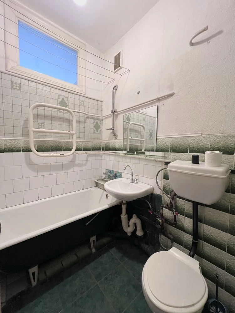 Sale of a 2-room apartment on Kvitneva Street, Lviv 85000$