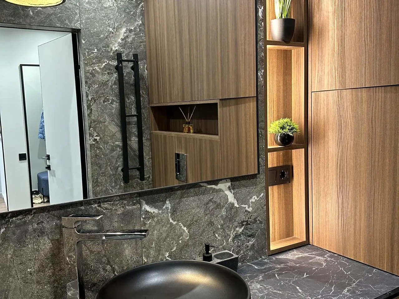 Rent 1-bedroom apartment 46.2 m² on the 8th floor