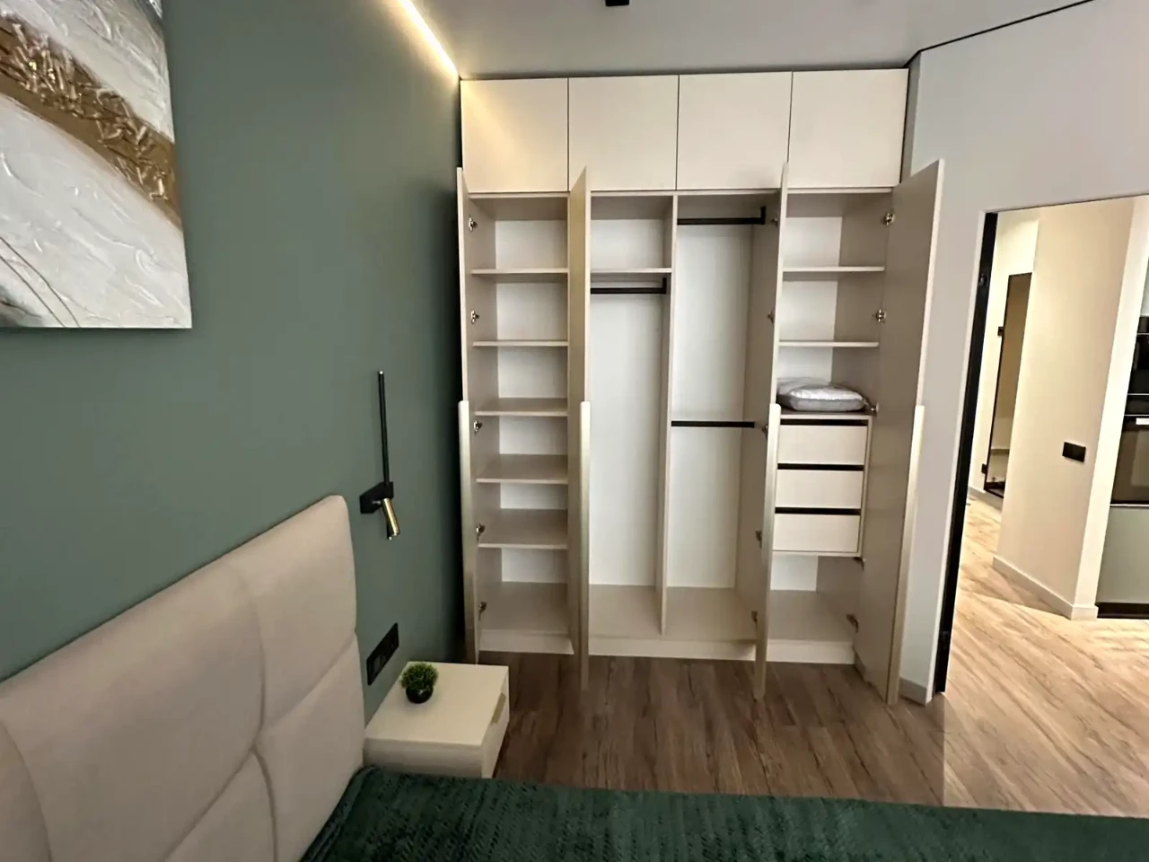 Rent 1-bedroom apartment 46.2 m² on the 8th floor