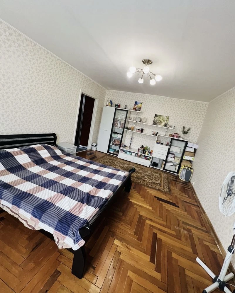 Продаж 1кім квартири в чудовій локації