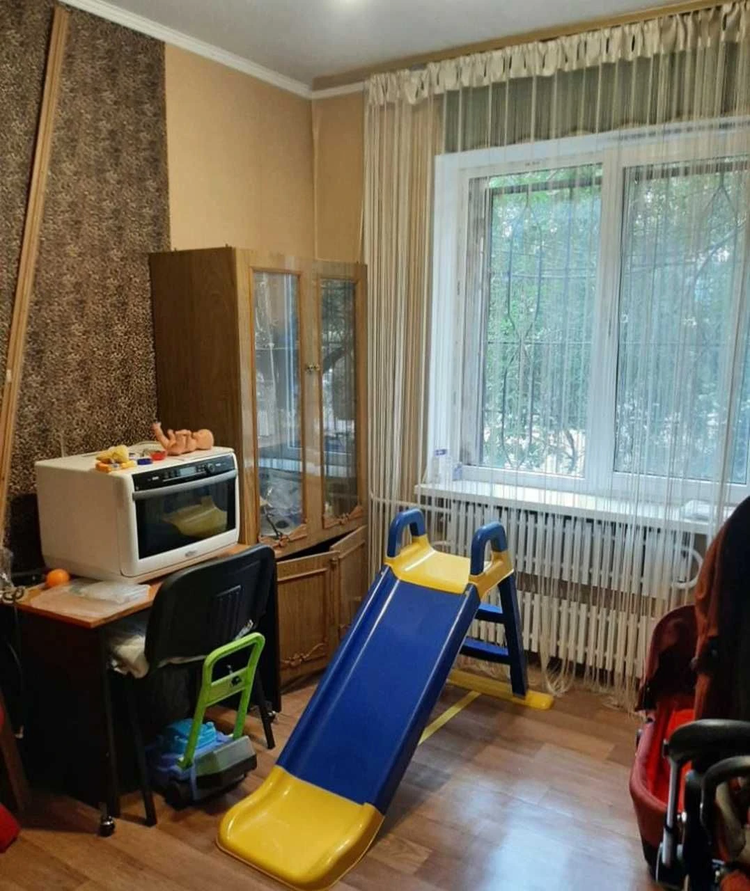 For sale 5-room apartment (Czech-style) in Levoberezhny-3