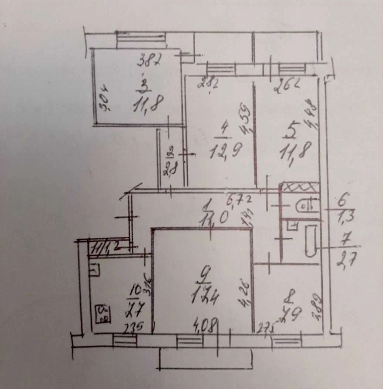 For sale 5-room apartment (Czech-style) in Levoberezhny-3