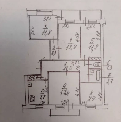 For sale 5-room apartment (Czech-style) in Levoberezhny-3