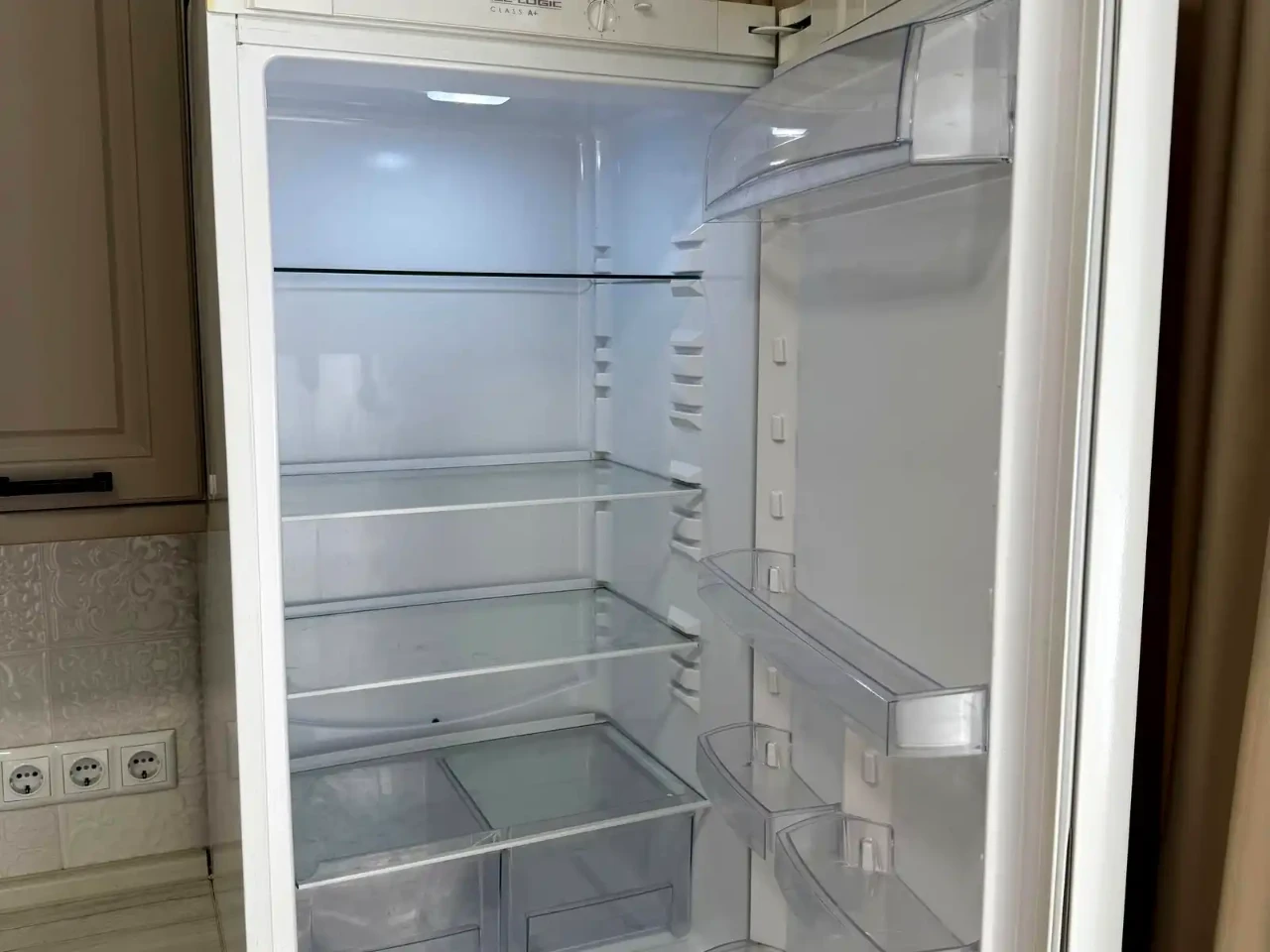 Rent 2-bedroom apartment 70 sq m on the 4th floor