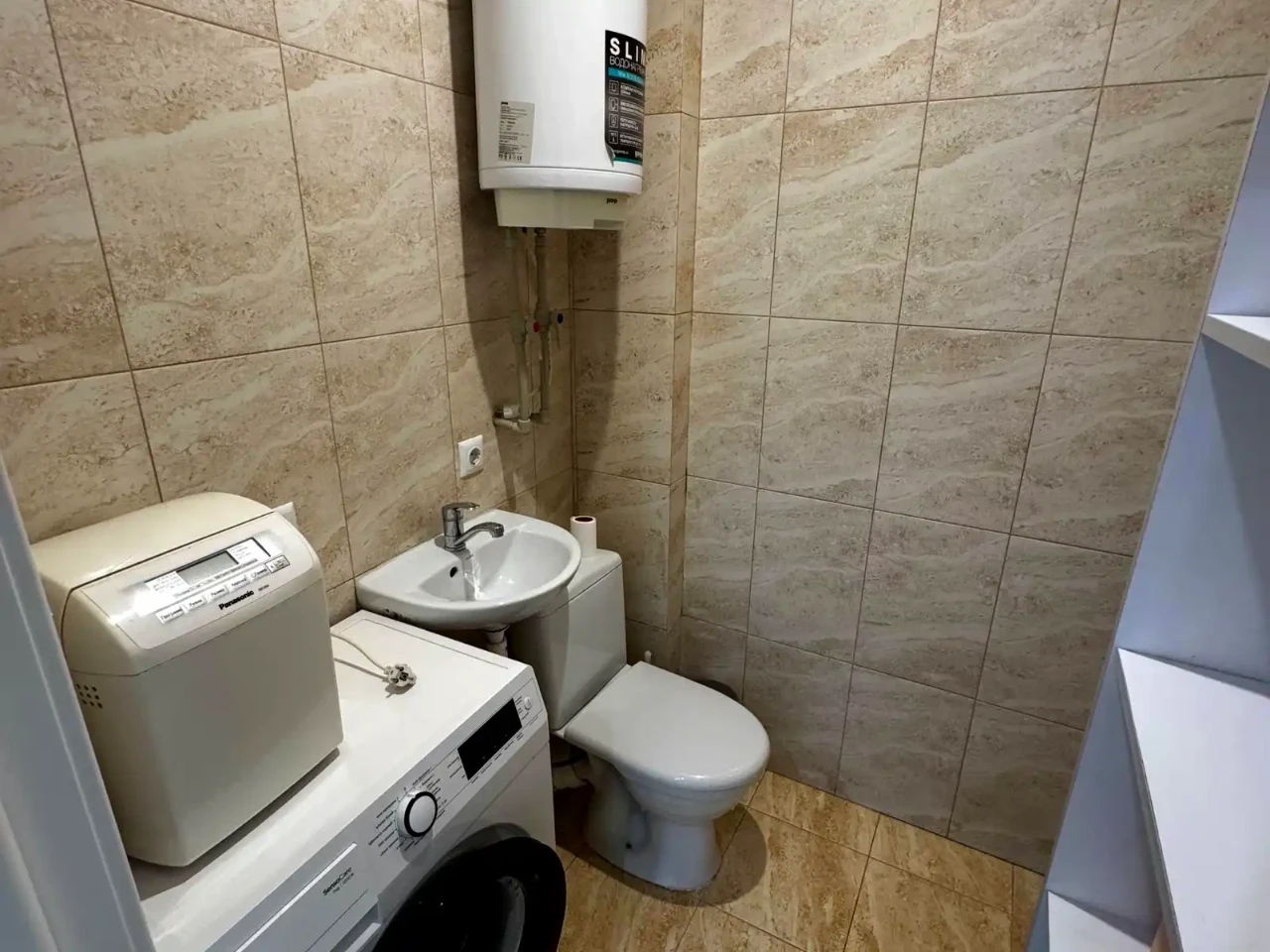 Rent 2-bedroom apartment 70 sq m on the 4th floor