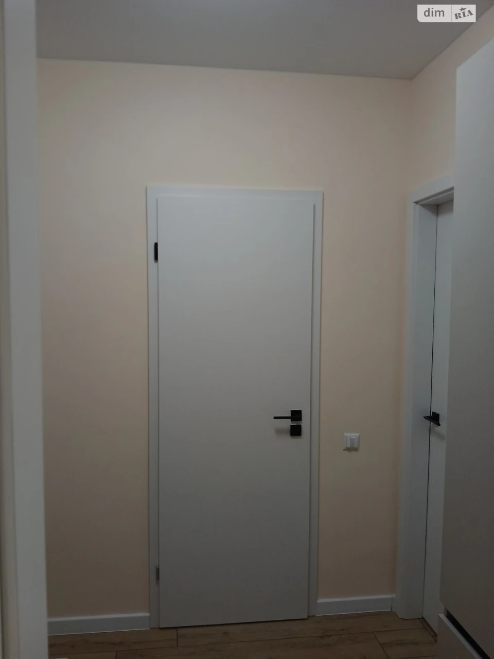 Продається Квартира на Озерній