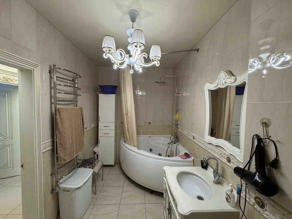 Продається чудова 3-кімнатна квартира 86 м² | Підкрило 4 м