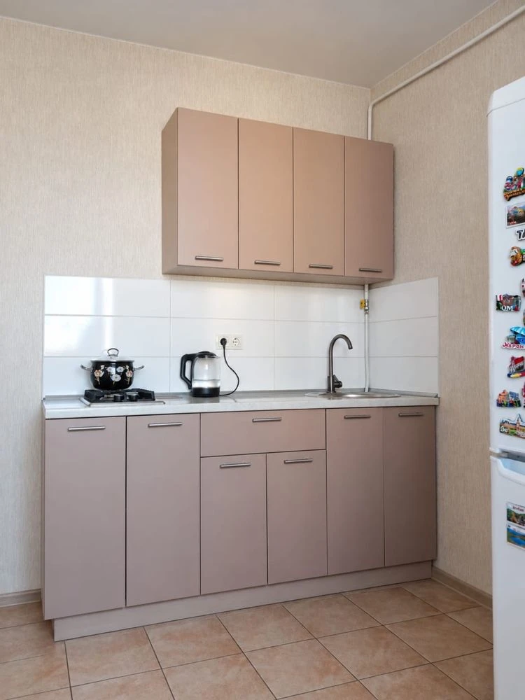 Продається власний житловий будинок