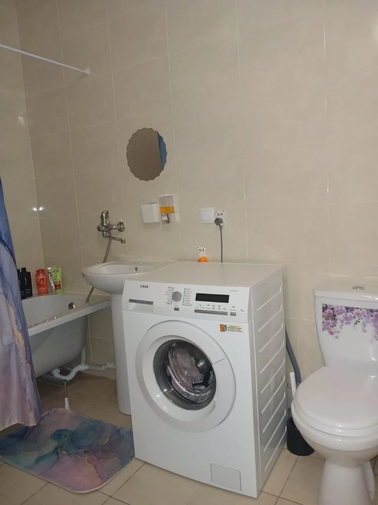Продається власний житловий будинок