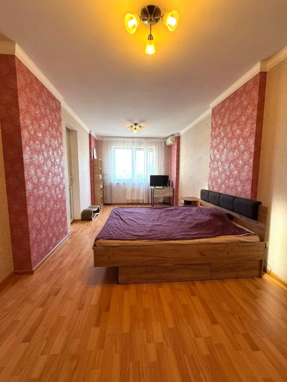 Сдается 1-комнатная квартира 62 м², Перова улица, 10А