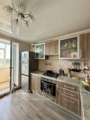 36,7 sq. m. 1-room apartment on Derevyanko St. 37