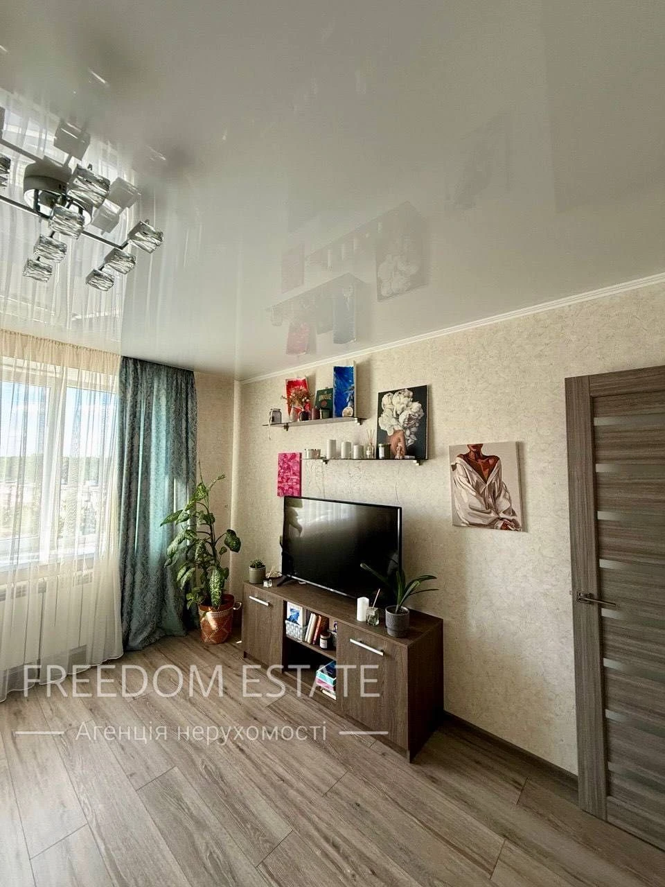 36,7 sq. m. 1-room apartment on Derevyanko St. 37