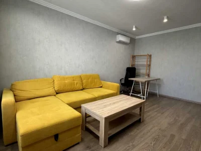 Квартира. Київ, вулиця Юлії Здановської