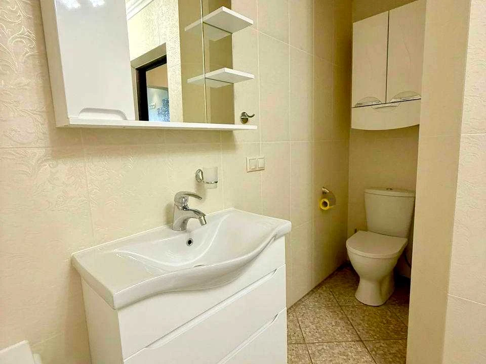 Apartment. Kyiv, Berezaysky Prospect.