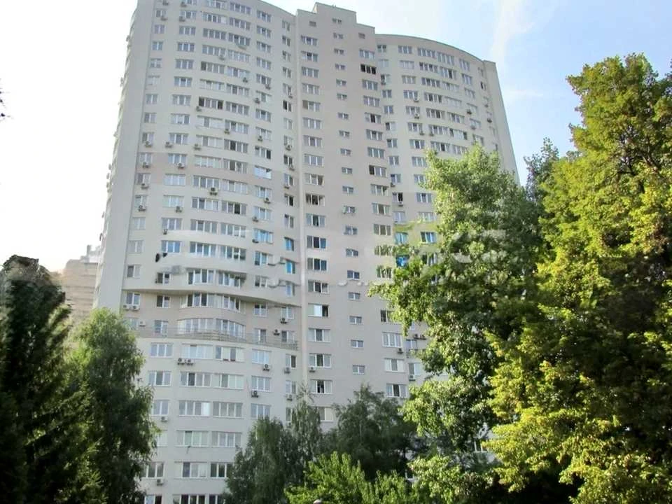 Apartment. Kyiv, Berezaysky Prospect.