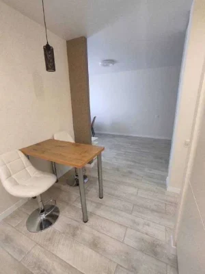 Продам однокімнатну квартиру (47 м²) у Києві, Дарницький рай
