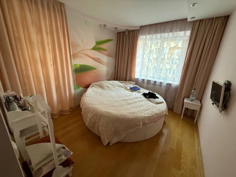 Sale of a 3-room apartment in a new building on Borznyansky Street