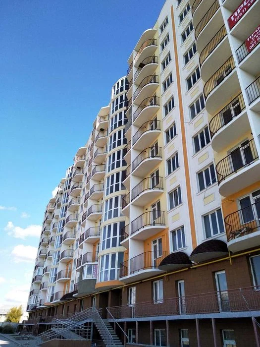 Собственная 2 комн.кв в доме из красного кирпича. Газ. котел.