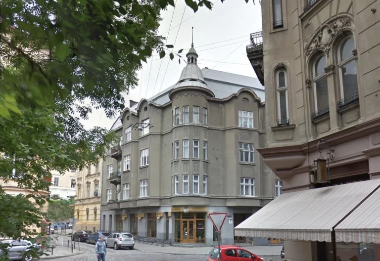 Продаж Автентичноі 4-к. квартири, Саксаганського,Проспект Ше