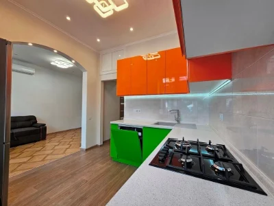Sale of a 3-room apartment of 70 m², Ioanna Pavla II street, 7