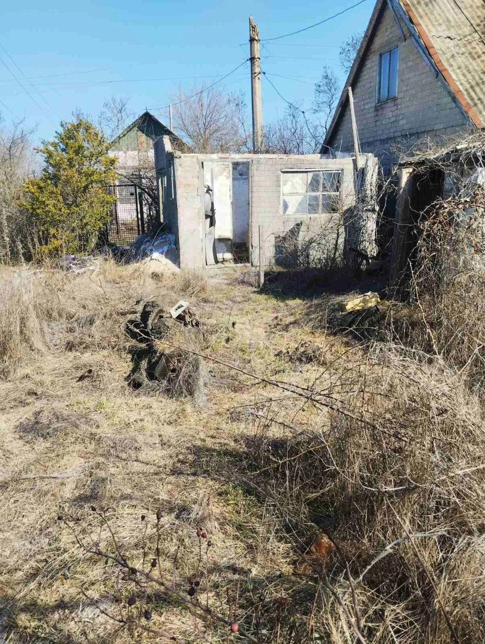 Продаж ділянки у Вирві