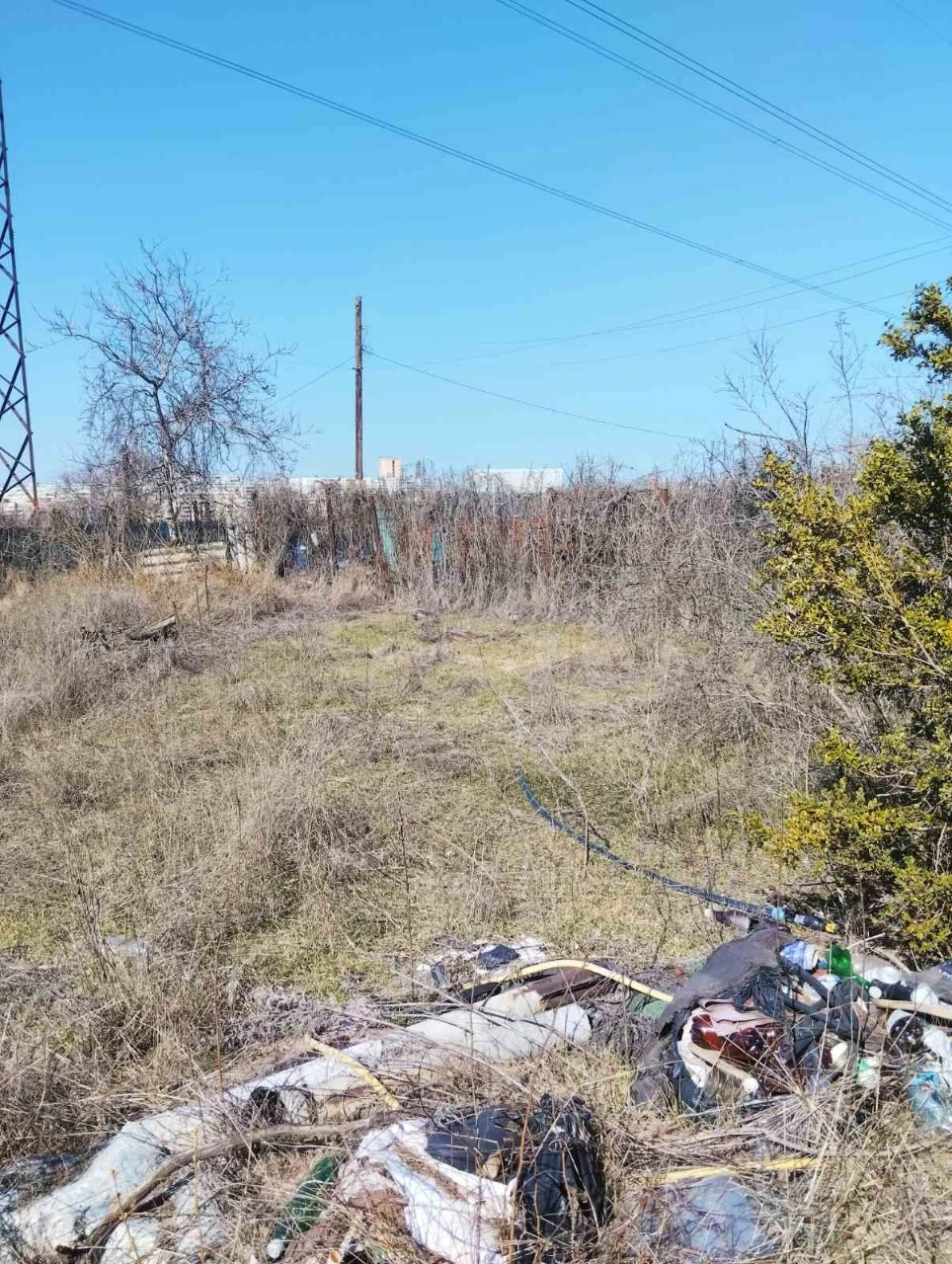 Продаж ділянки у Вирві