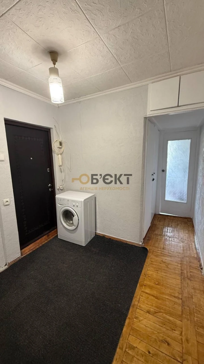 Продам 3-к квартиру возле м. Героев Труда — ул. Бучмы, 44Б.