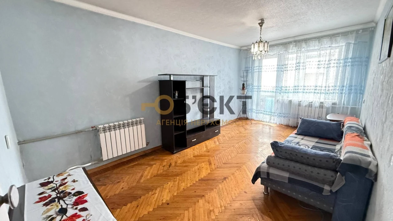 Продам 3-к квартиру возле м. Героев Труда — ул. Бучмы, 44Б.