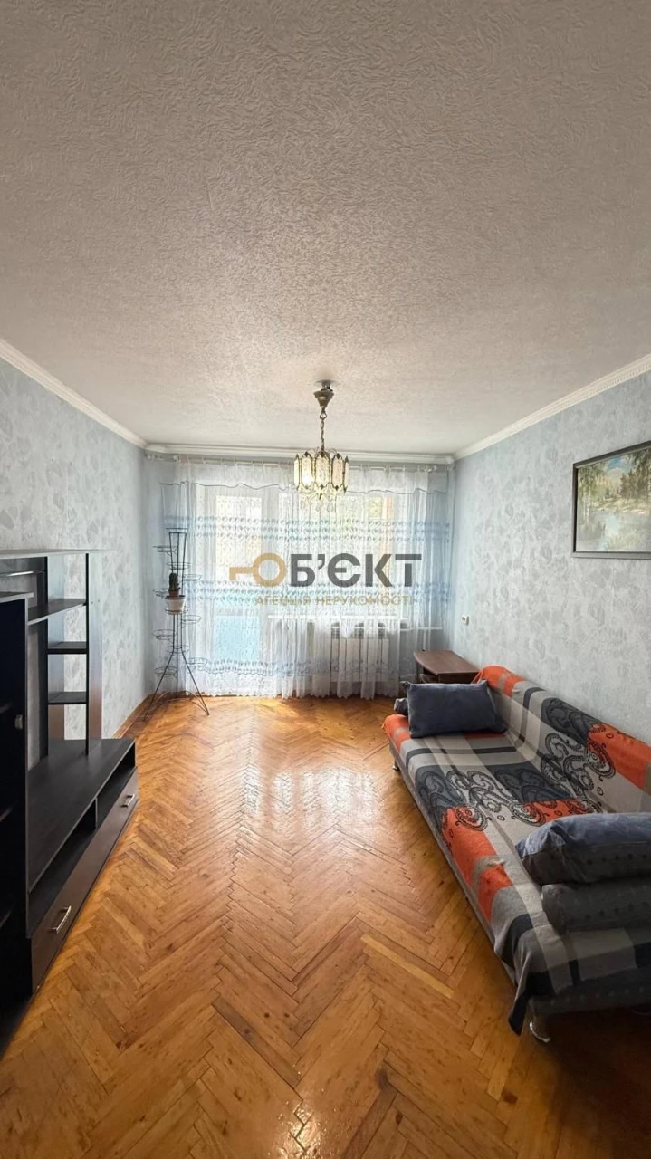 Продам 3-к квартиру возле м. Героев Труда — ул. Бучмы, 44Б.