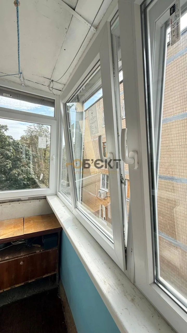 Продам 3-к квартиру возле м. Героев Труда — ул. Бучмы, 44Б.