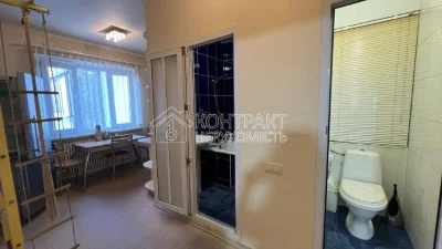 Продам 3х  к  м.Студенческая Салтовка  522 м/р  вул. Ак.Павл