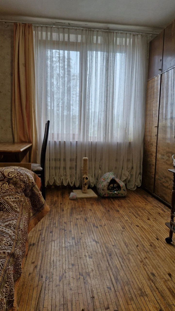 Продам 3 кв. пр. Жуковского 3