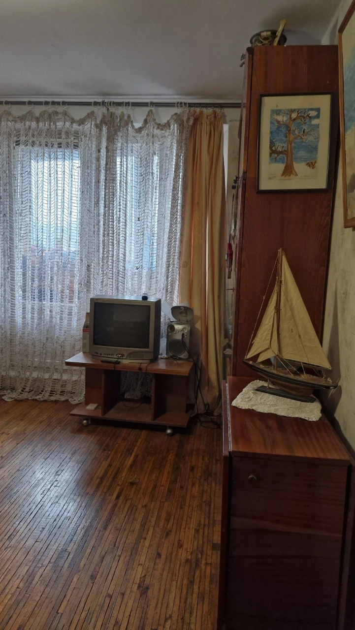 Продам 3 кв. пр. Жуковского 3