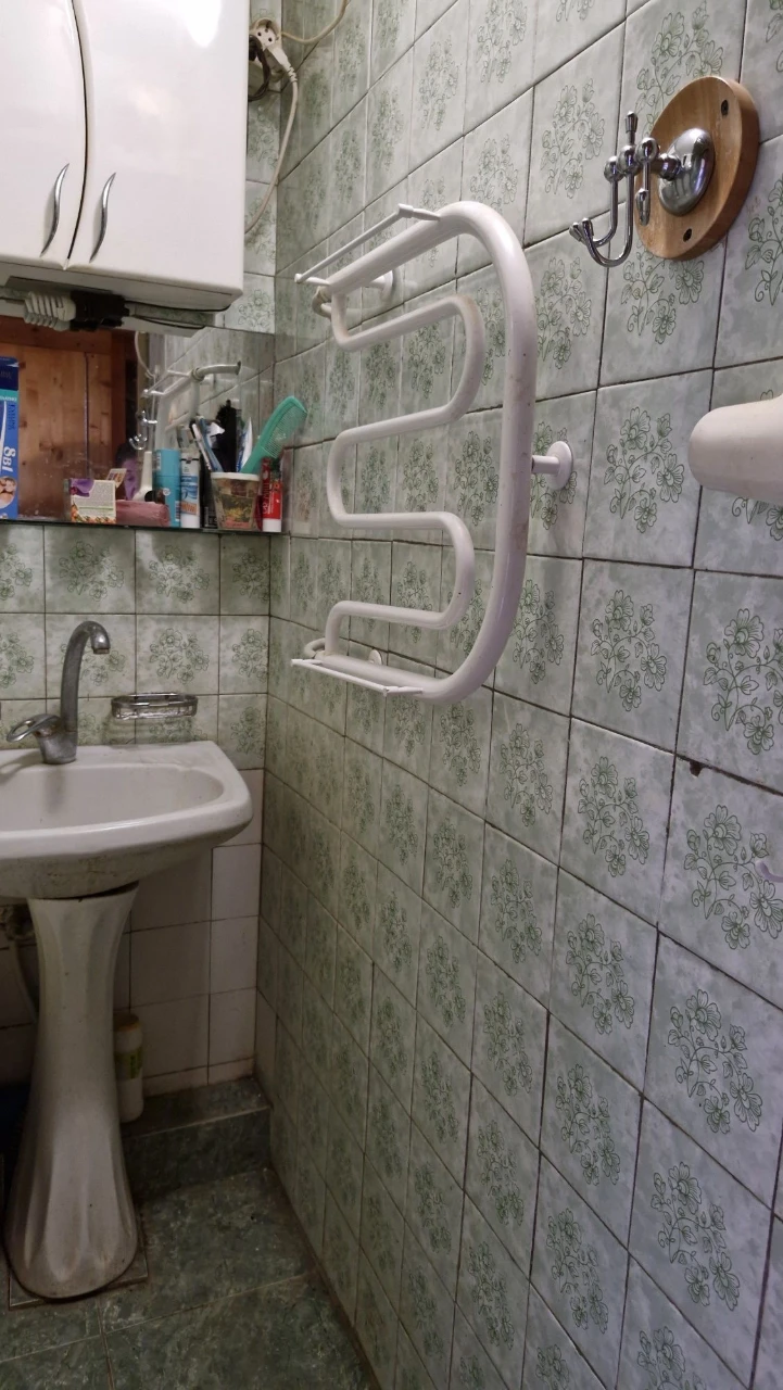 Продам 3 кв. пр. Жуковского 3