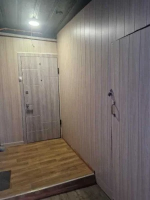 Selling a 1-bedroom apartment on Gordienkovskaya, near Levada metro station.