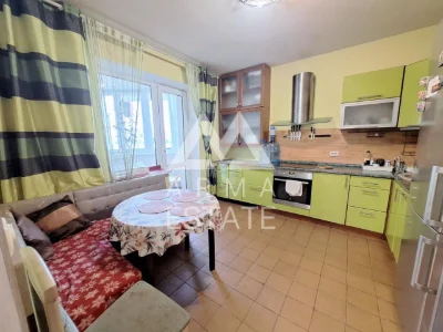Продається трикімнатна квартира (93 м²) у Києві, Дарницький район
